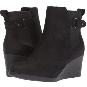 UGG Indra Waterproof Black Leather Insulated Wedge Boots Size 9